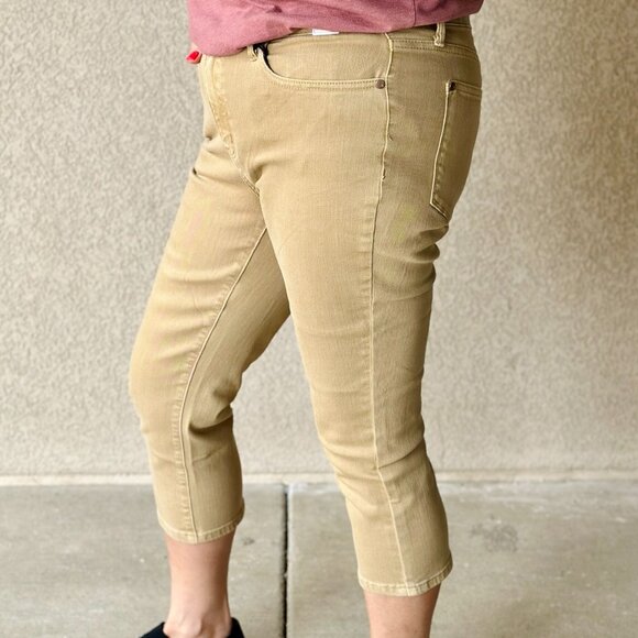June Garment Dyed Capri Jeans - Khaki - Picture 3 of 7